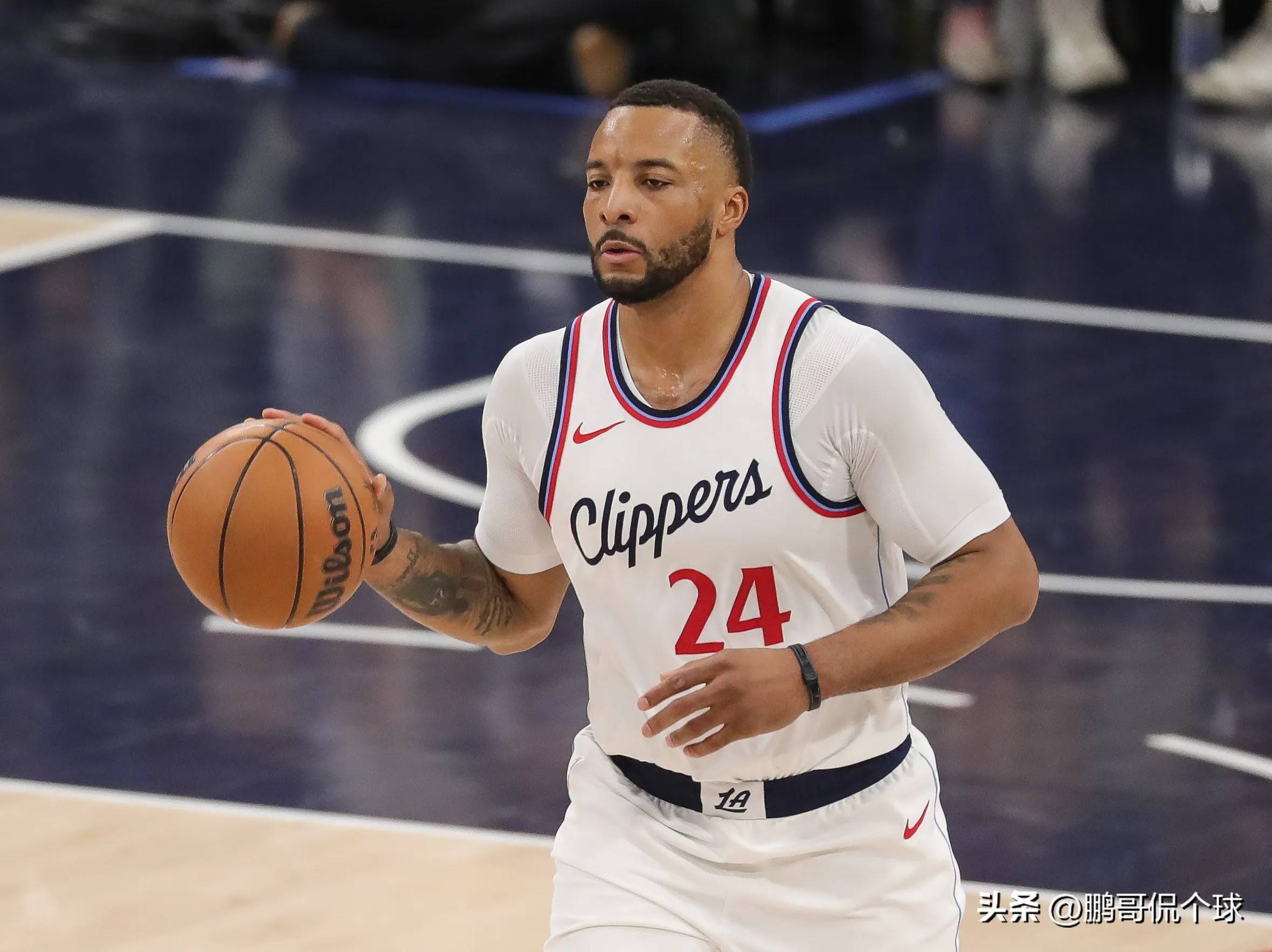 关于国际比赛日体能课后，洛杉矶快船迎来里程碑备战亚冠，态度坚定，年轻球员得到机会的信息