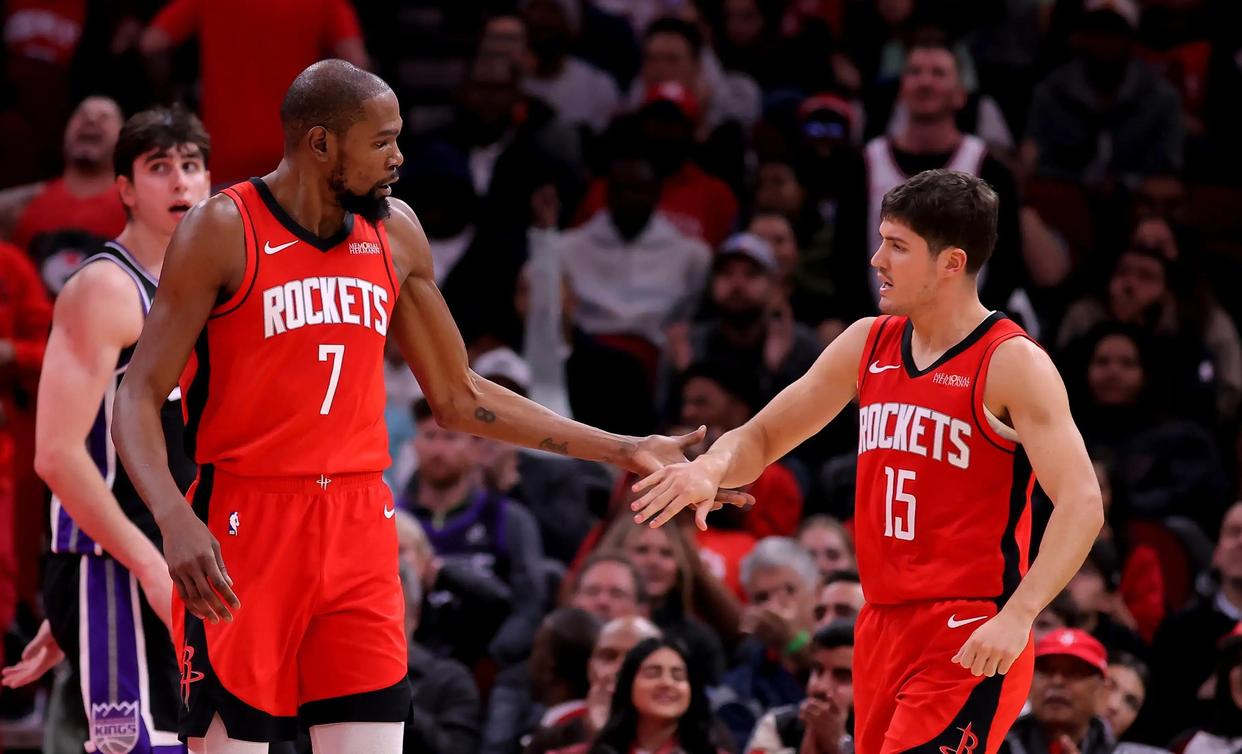 包含休斯敦火箭集结日豪取连胜达拉斯独行侠窗口期止住颓势，集结日摩纳哥迎来里程碑看傻球迷的词条